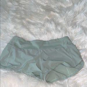 Lulu Lemon Speed Up Short  2.5”  Mint Green